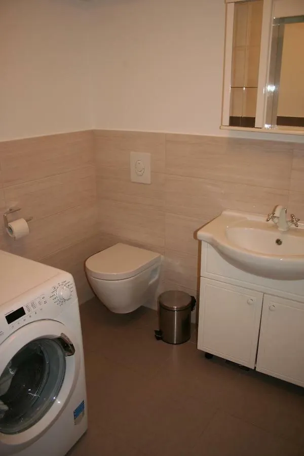 Apartment Vuk PUY  풀라