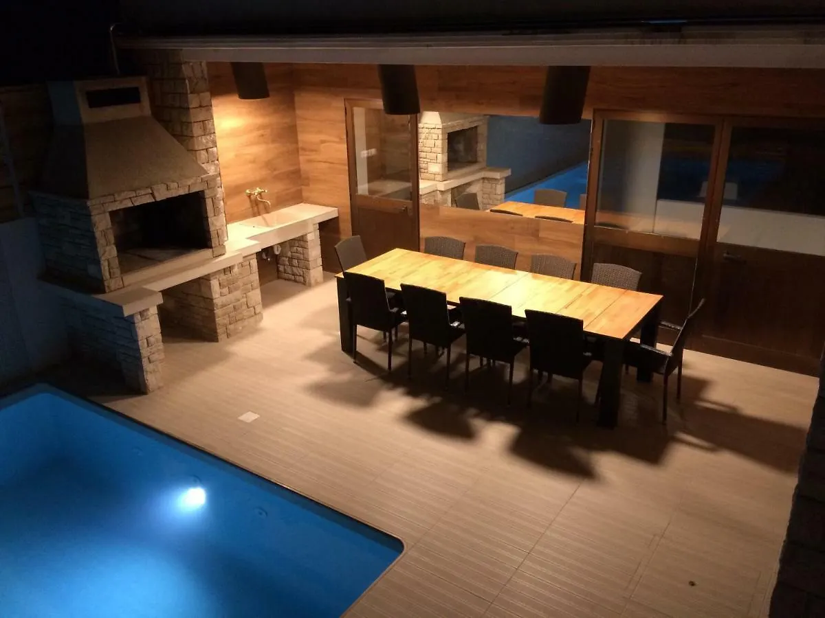 Apartment Vuk PUY 0*, 풀라